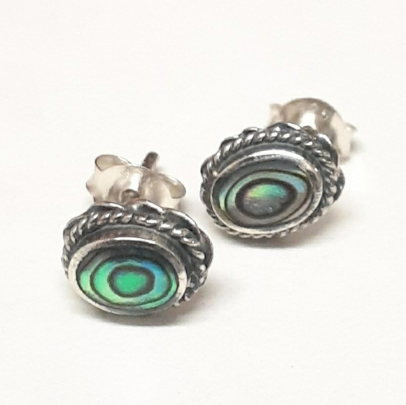 "World Of ICEETHON"‎ Dainty Abalone .925 Sterling Silver Earrings Studs - Picture 3 of 5